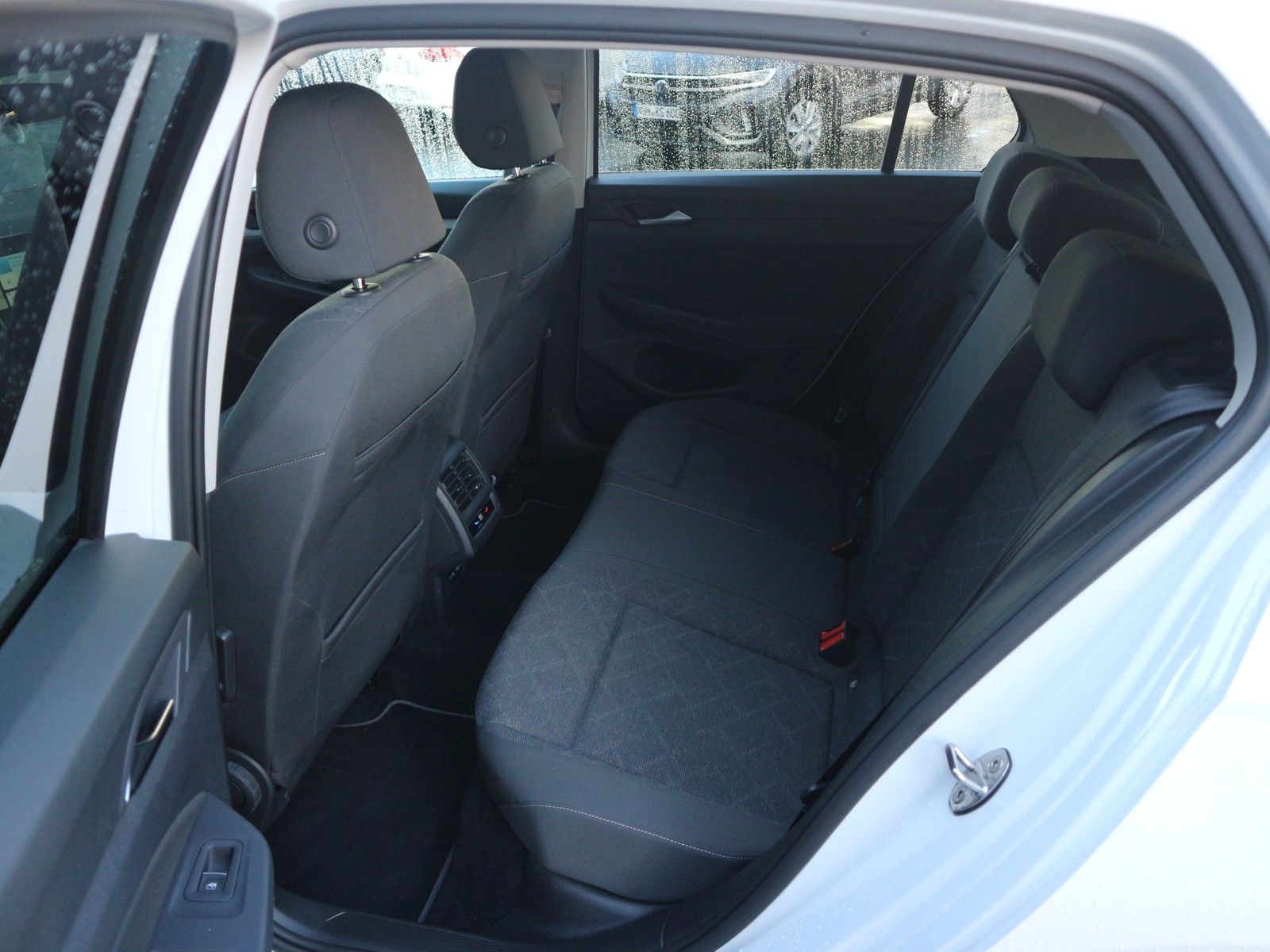 Volkswagen Golf - Bild 8