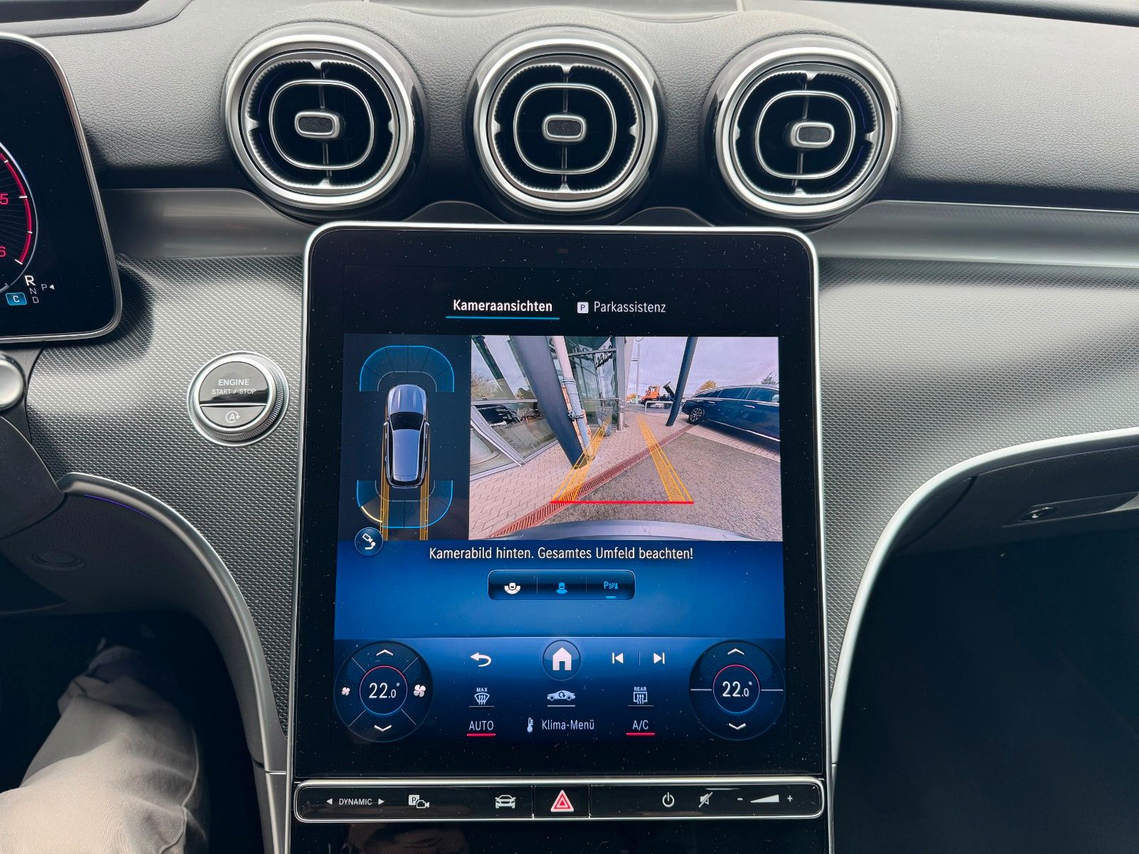 Fahrzeugabbildung Mercedes-Benz C 220 d T AVANTGARDE AHK+Memory+HUD+Distr+Keyles