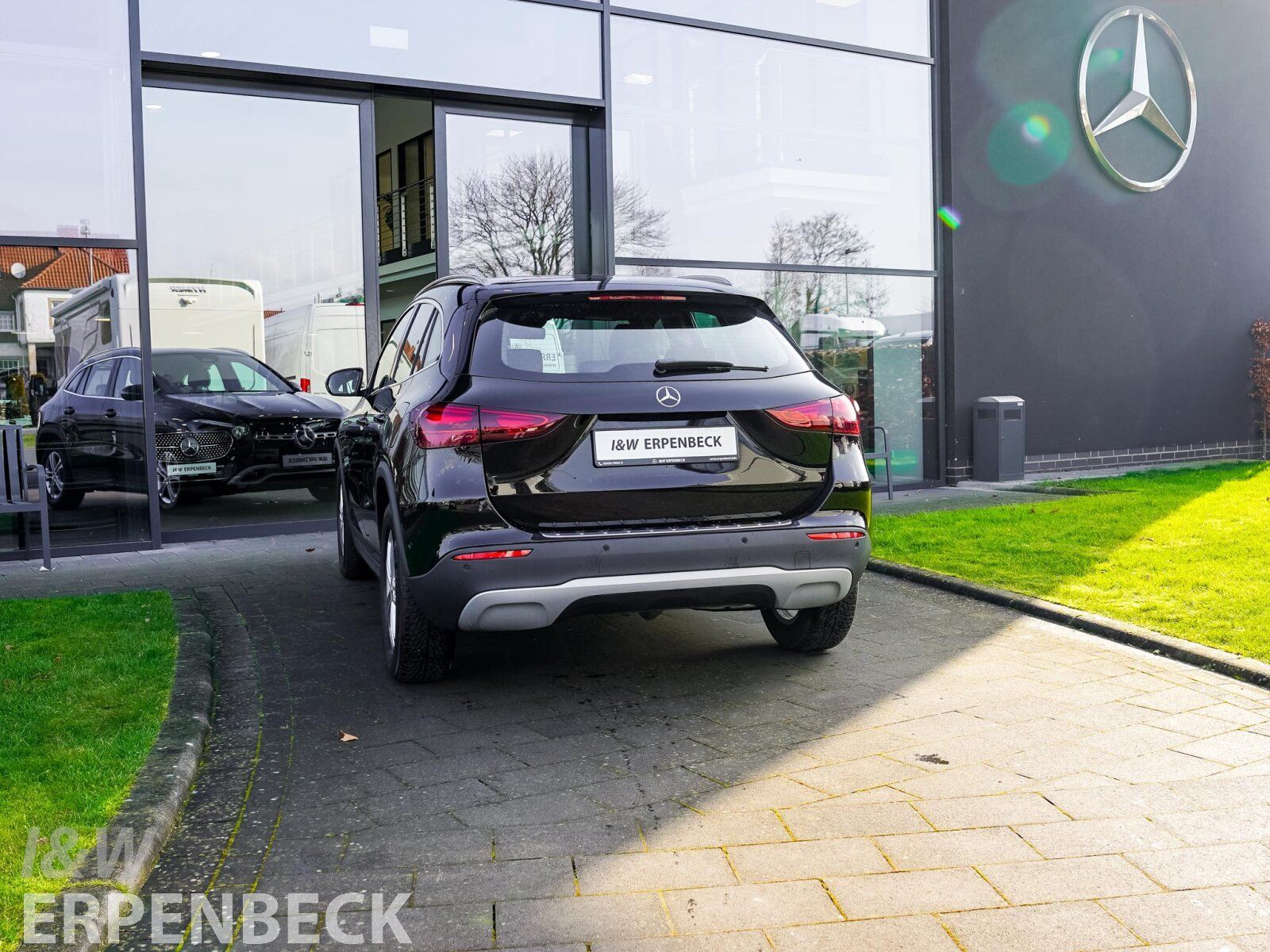 Fahrzeugabbildung Mercedes-Benz GLA 200 7G Kamera MBUX-Premium el.Heckklappe SHZ