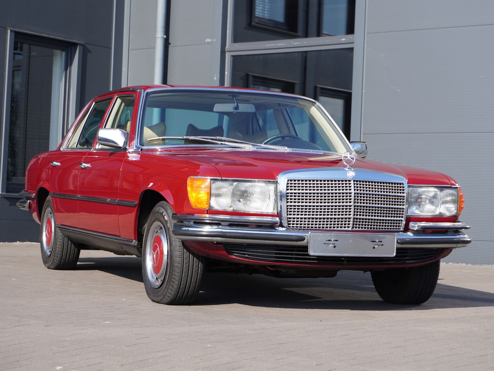 Fahrzeugabbildung Mercedes-Benz 280 SE W 116 *50 TKM*