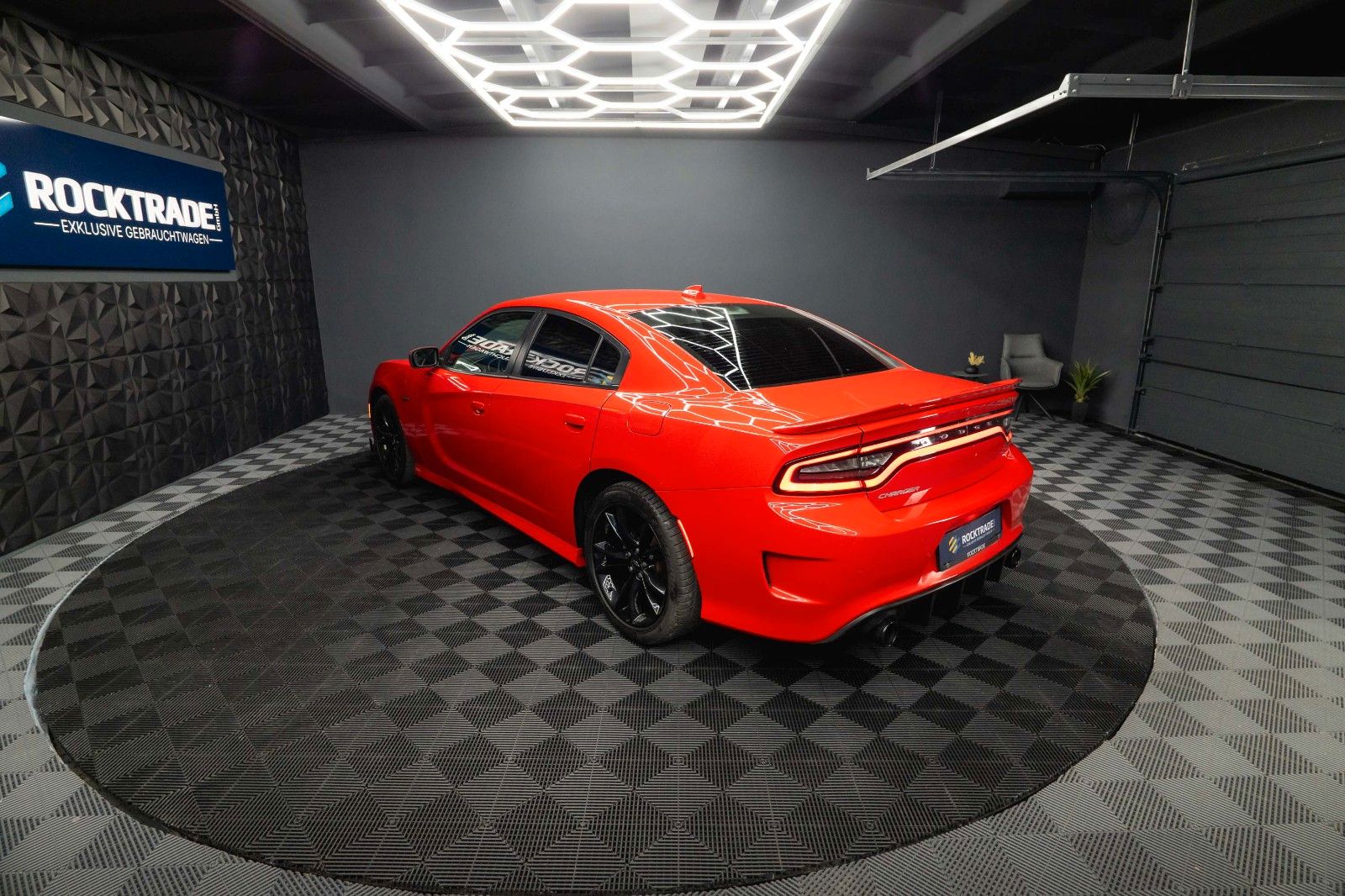 Fahrzeugabbildung Dodge Charger 3.6 FULL SRT Night Package *LED*Kamera*