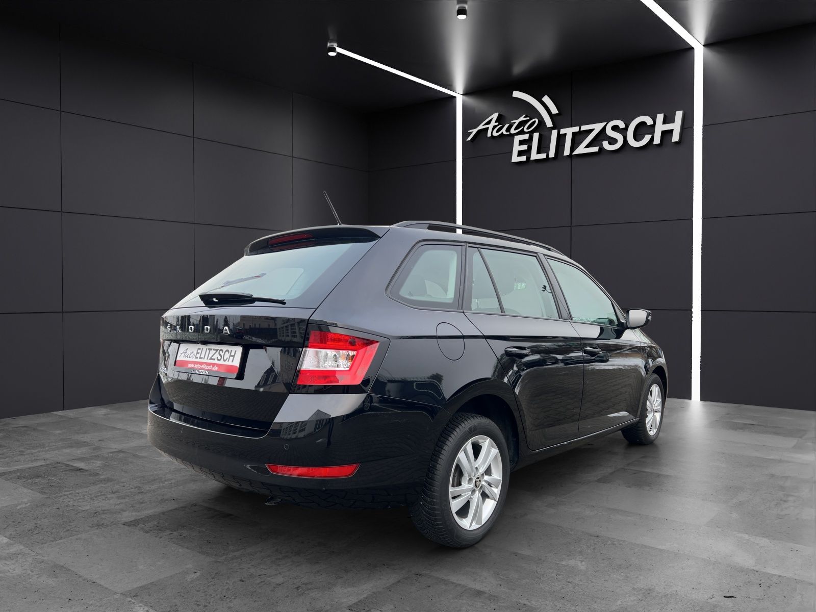 Fahrzeugabbildung SKODA Fabia Combi Ambition TSI SH Kamera DAB Klima