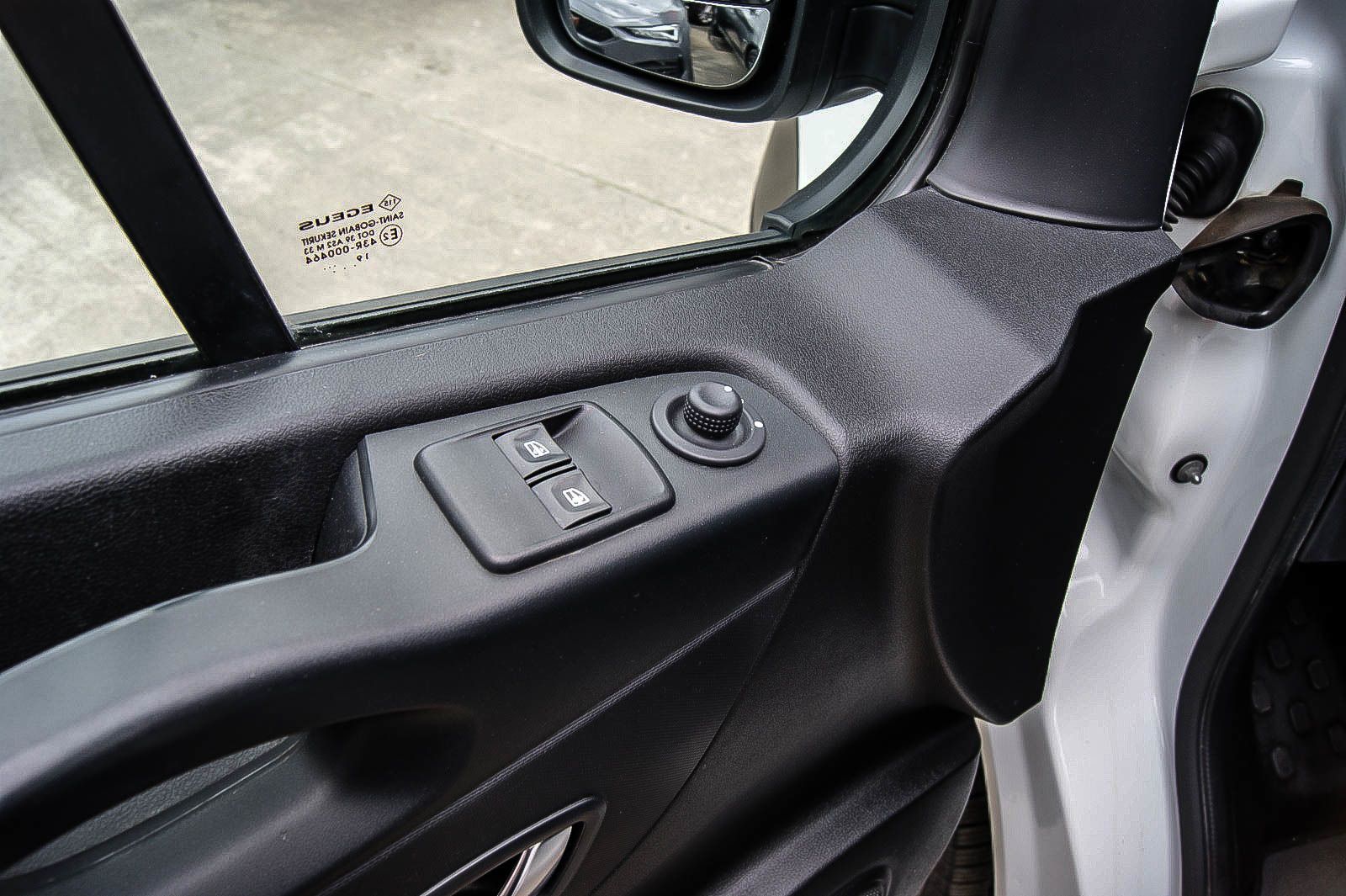 Fahrzeugabbildung Nissan NV300 MIXTO Family L2H1 NAVI KAMERA 6-Sitze