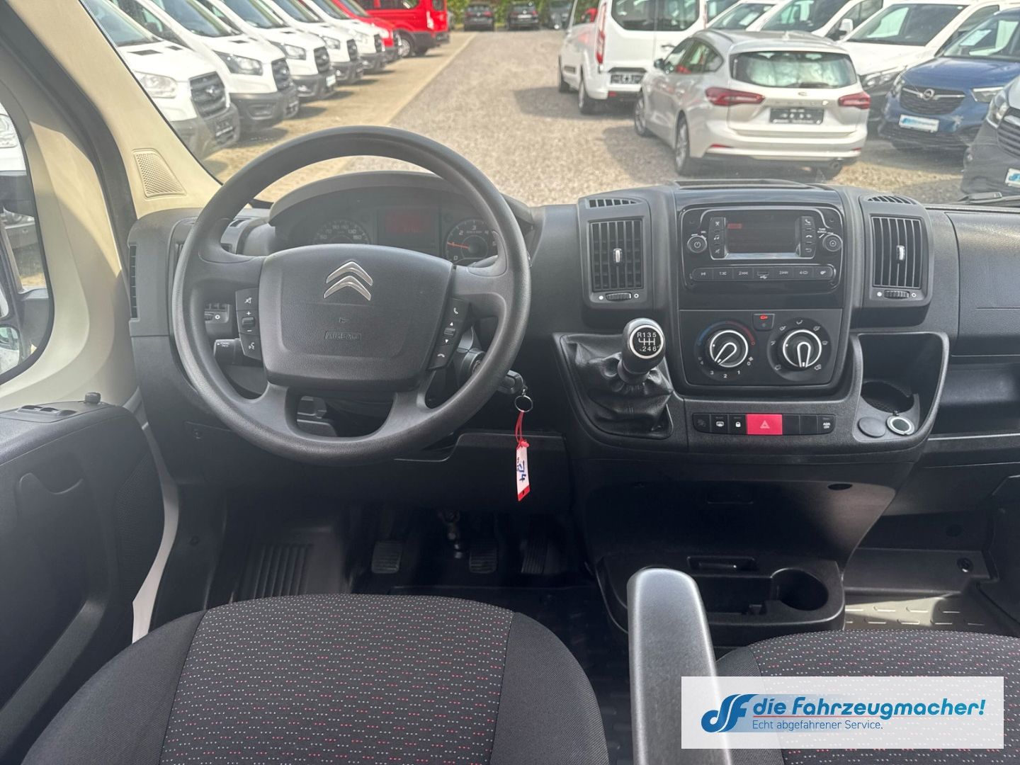 Fahrzeugabbildung Citroën Jumper Pritsche Doppelkabine DAB Spurhalteass. N