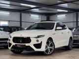 Maserati Levante GranSport Q4 PANO*H&K*SKYHK*ASSIST+*CRBN - Maserati Levante Gebrauchtwagen