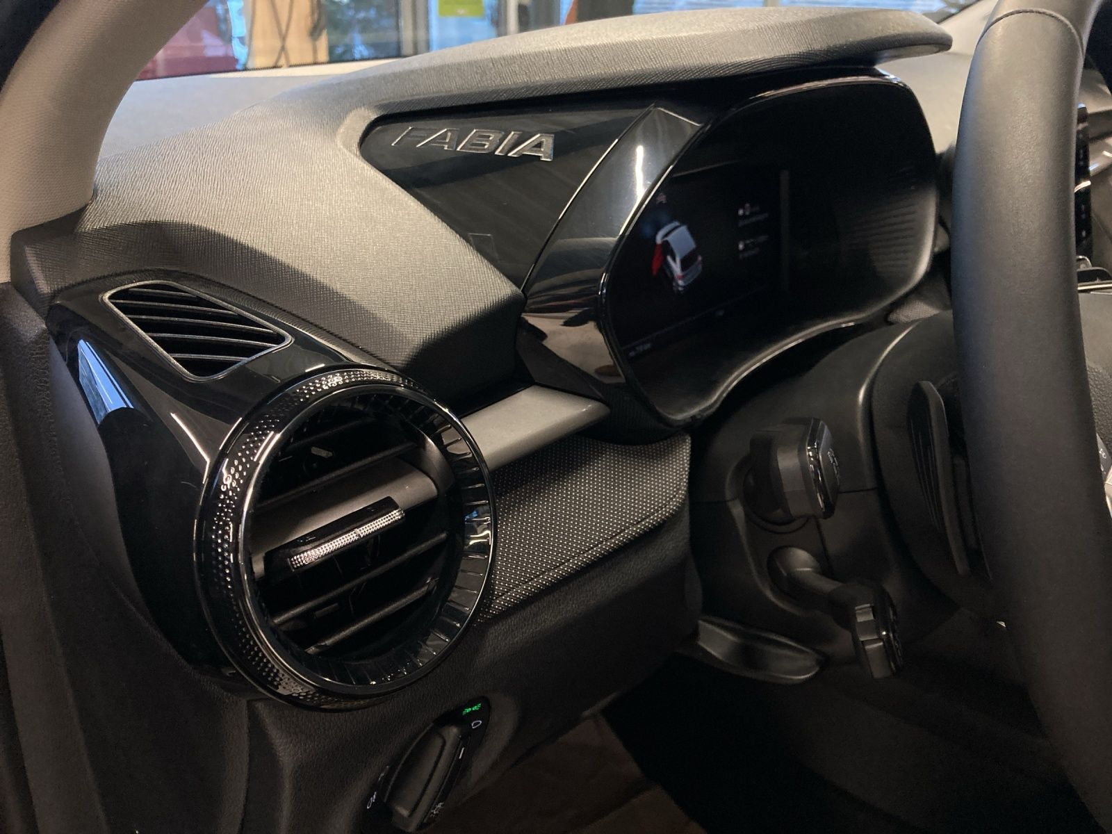 Fahrzeugabbildung SKODA Fabia Balance 1.0 TSI DSG 3 J ASG ACC PDC Climat