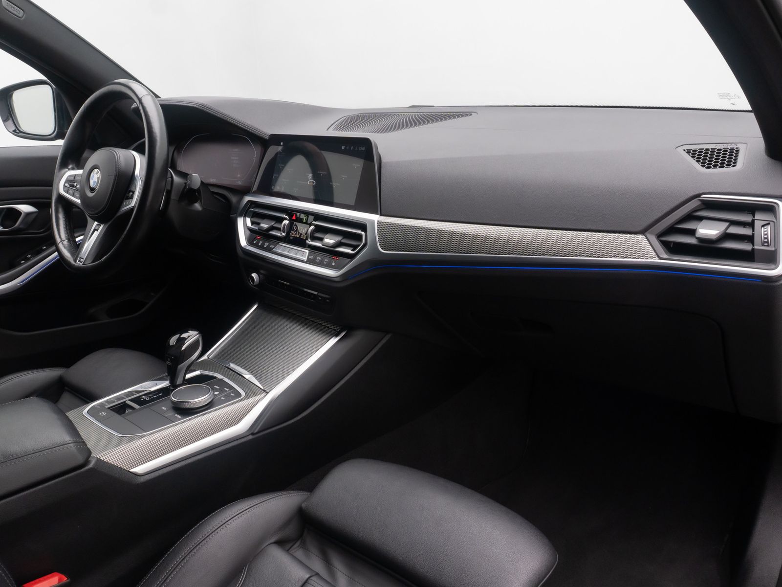 Fahrzeugabbildung BMW 320d xD M Sport DAB HiFi HUD Laser Kamera 19Zoll