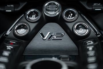 2023 Aston Martin V12 VANTAGE 缩略图 15