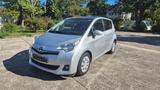 Toyota Verso-S 1,33-l-Dual-VVT Club  - silberne Toyota Verso-S
