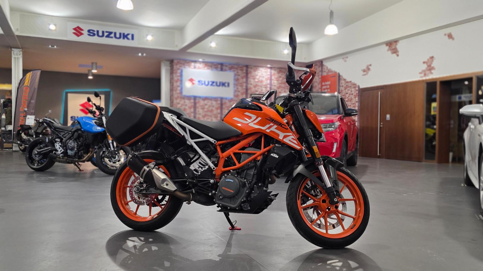 KTM Duke 390 Top