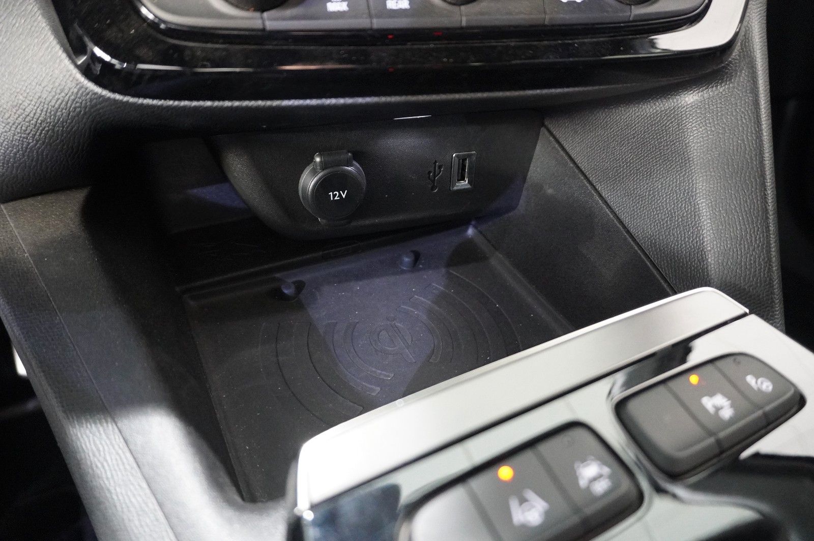 Fahrzeugabbildung Opel Mokka-e ULTIMATE 3-PHASIG NAVI/LED/KAMERA/DAB+