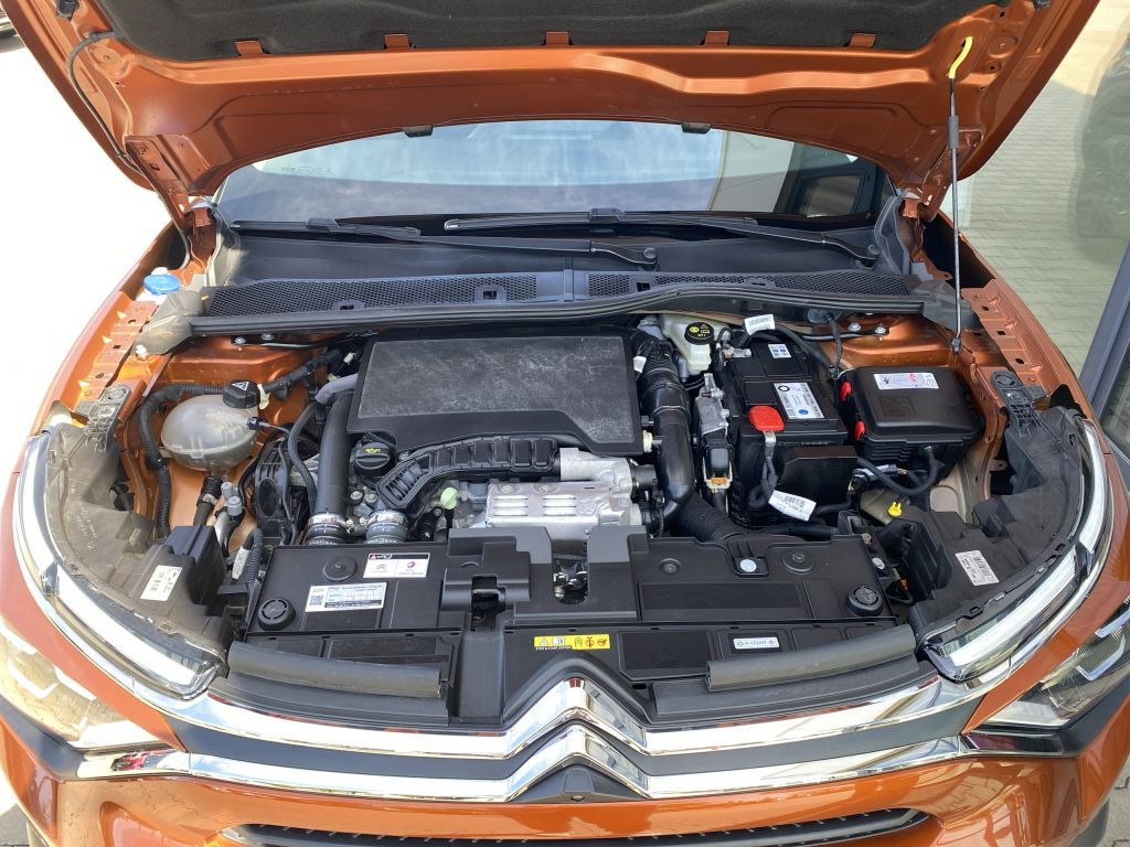 Fahrzeugabbildung Citroën C4 PureTech 130 *Automatik* SHINE *Park-Paket*