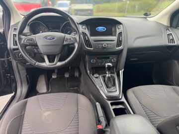 Ford Focus - 10