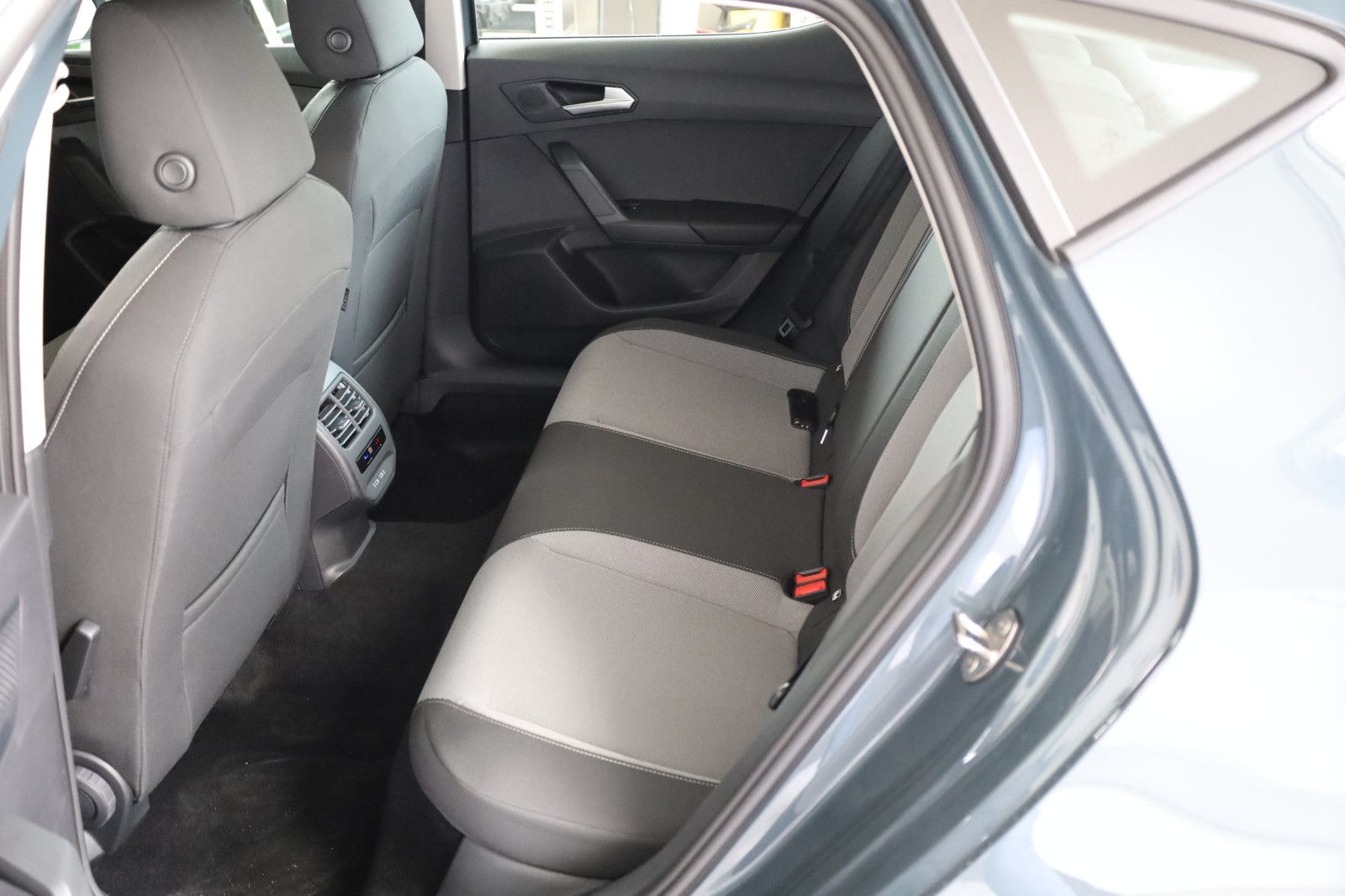 Fahrzeugabbildung SEAT Leon 1.5 TSI 85kW Style *Full-Link *Parklenk