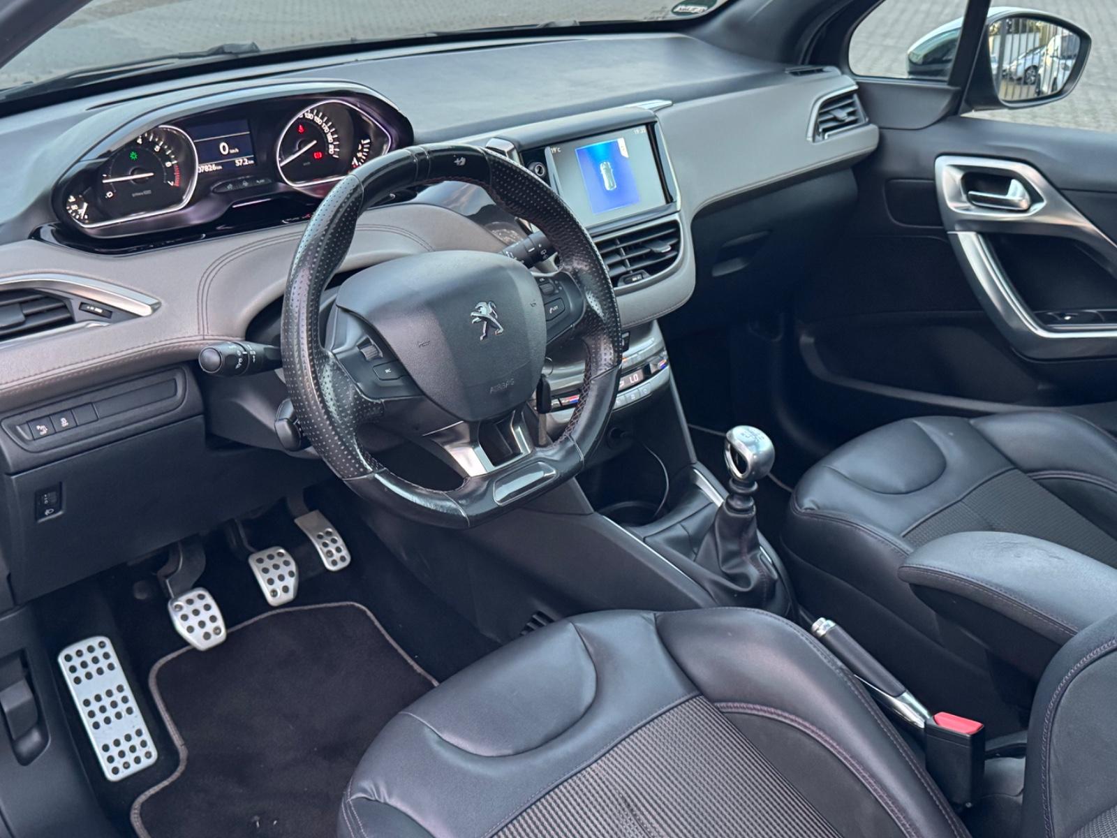 Peugeot 208 XY 1.6 THP 156 ch • BVM • Cuir • Toit Panoramique • GPS