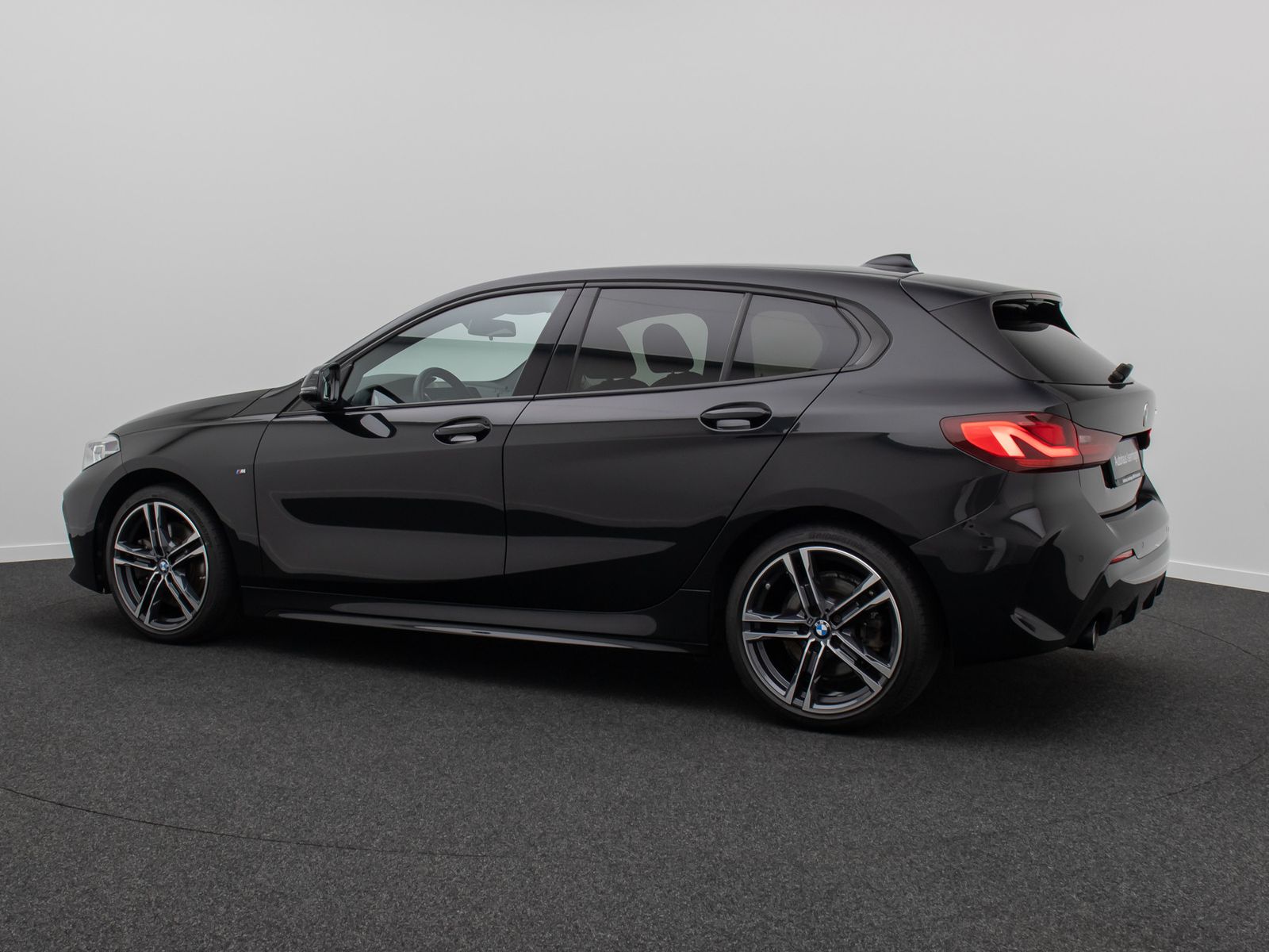 Fahrzeugabbildung BMW 120i M Sport HiFi Fernlich DAB Lenkradhzg 18Zoll