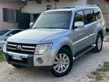 Mitsubishi PAJERO 3.2 DI-D 7POSTI TETTO 16V 5P I - gebrauchte Mitsubishi Pajero aus dem Jahr 2008