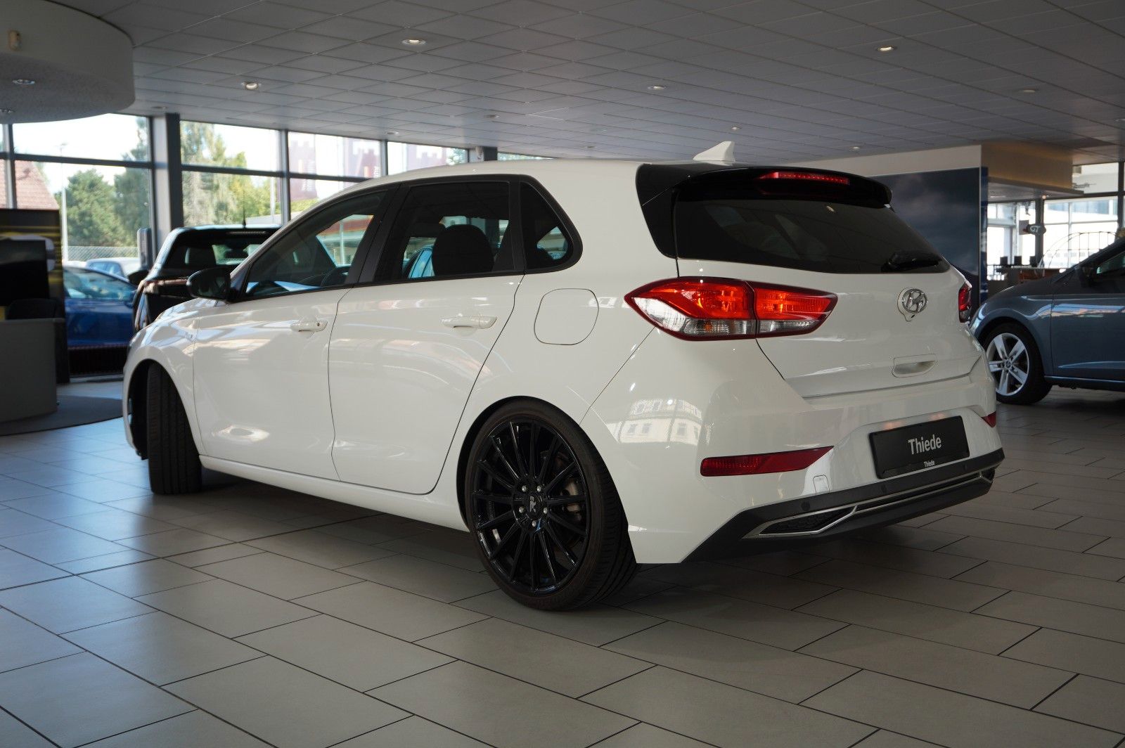 Fahrzeugabbildung Hyundai i30 LIM. 1.5 T-GDI 48V NAVI/LED/SPORT/KAMERA/DAB