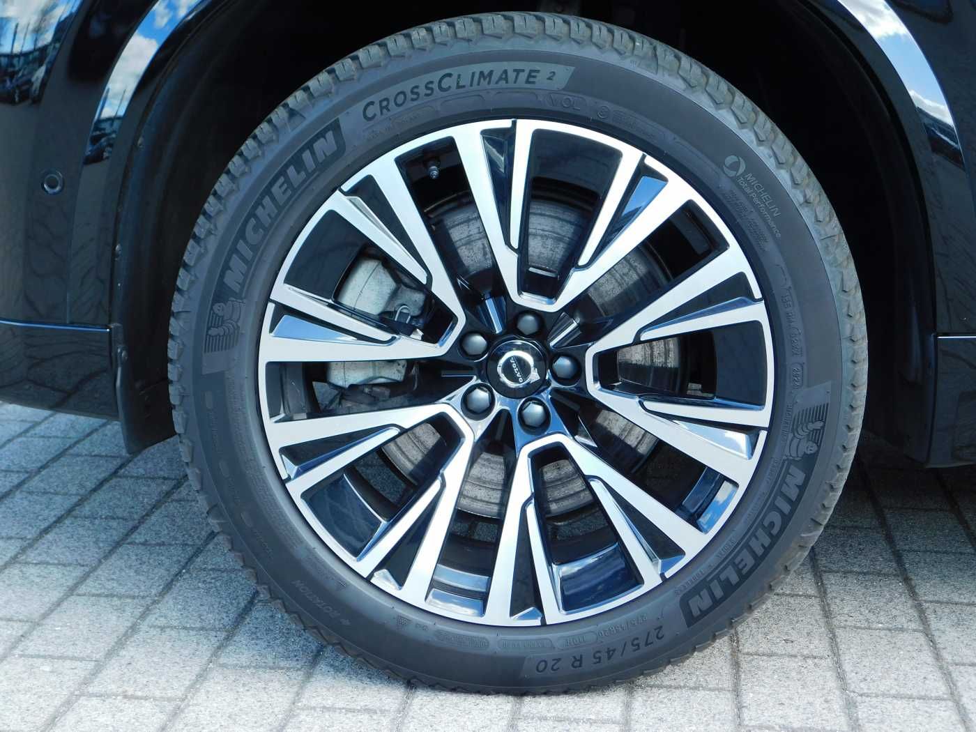 Fahrzeugabbildung Volvo XC90 Plug-In-Hybrid T8 AWD Plug-in Hybrid Plus D