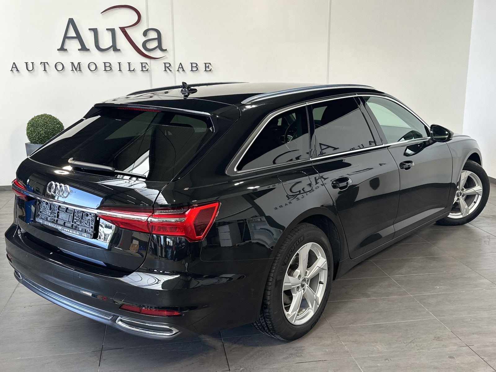 Fahrzeugabbildung Audi A6 Avant 40 TDI Sport NAV+LED+ACC+AHK+VCOCK+18ZO