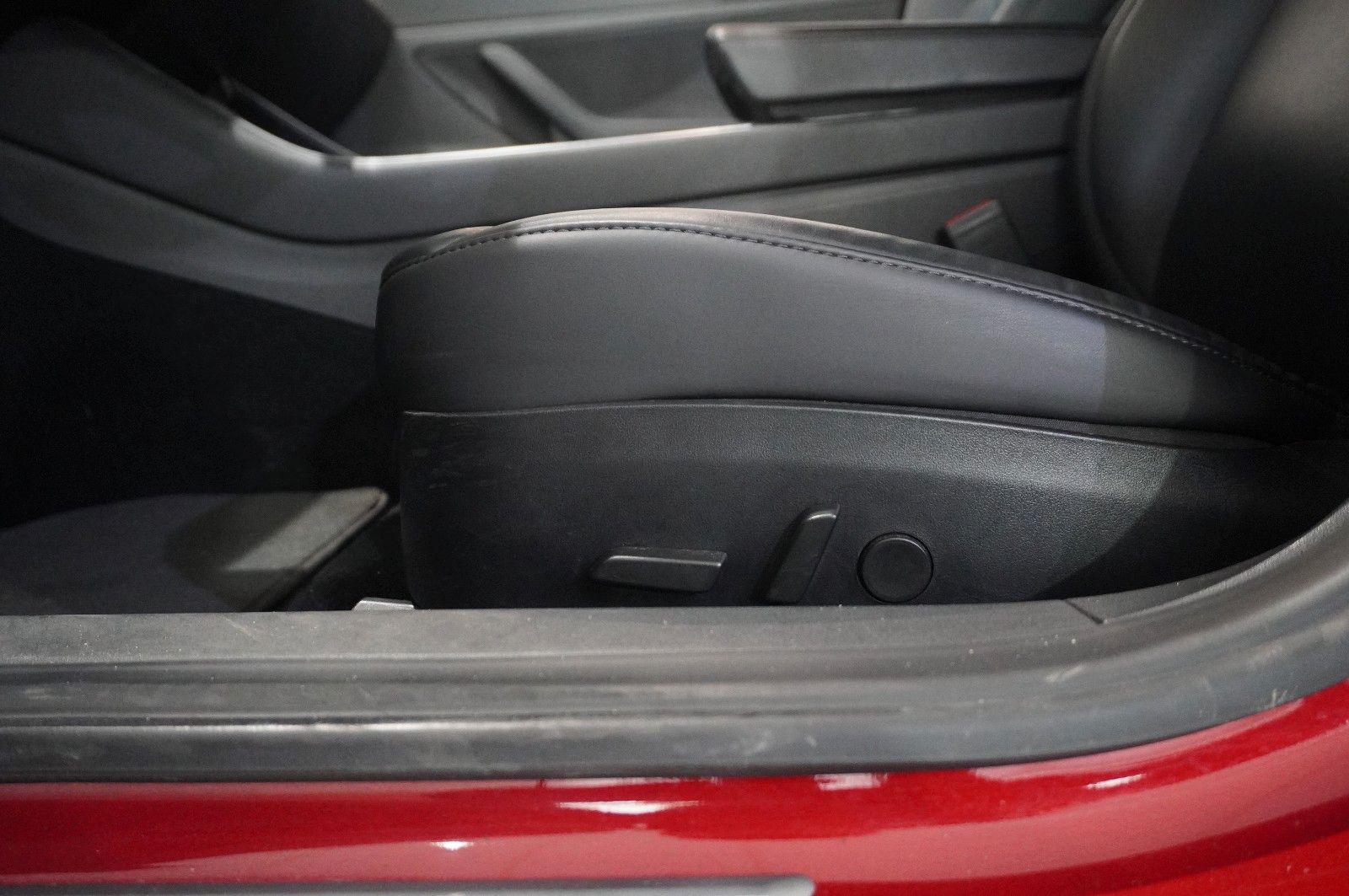 Fahrzeugabbildung Tesla Model 3 Standard Range Plus NAVI/KAMERA/DAB/AHK