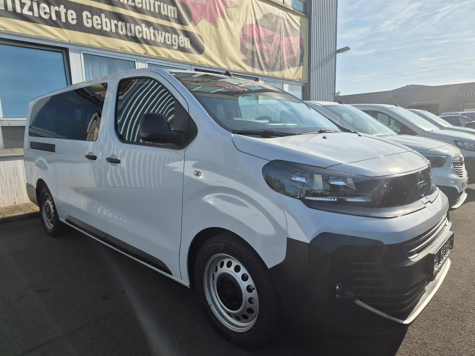 Opel Vivaro Kombi XL 2.2(180PS) NAVI, RFK, PDC, AHK