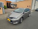 Toyota Auris Edition 1,6-l-Valvematic Edition - Toyota Auris von privat