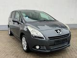 Peugeot 5008 Premium /7 Sitzer / - Peugeot 5008 Premium mit Diesel-Antrieb