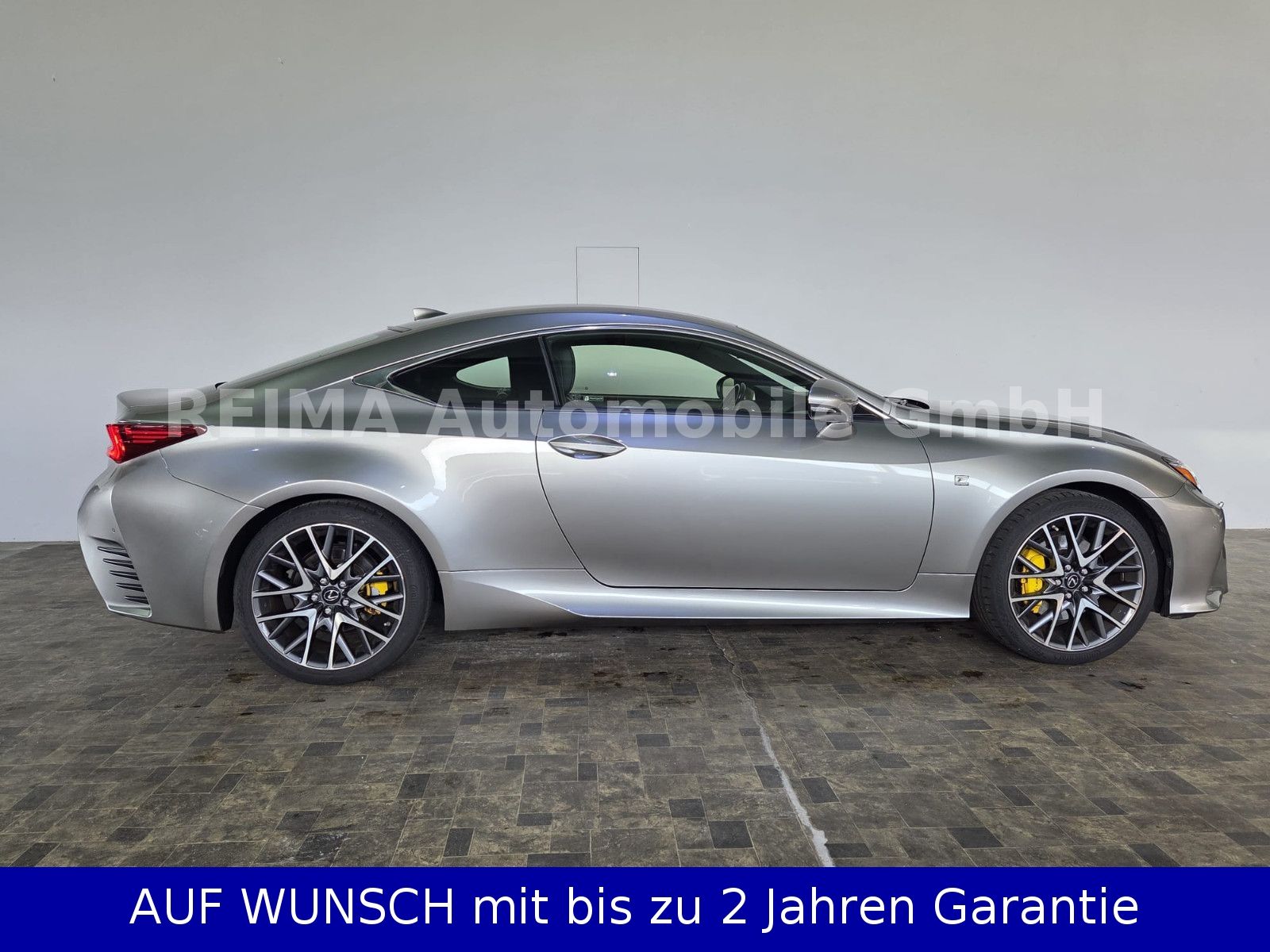 Fahrzeugabbildung Lexus RC 300h Coupé Automatik F SPORT, Leder