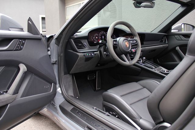 Porsche 992.2 Targa 4 GTS*BOSE,HD-Matrix,Sitzlüftung,18W