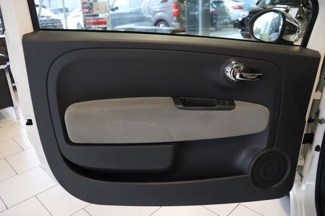 Fahrzeugabbildung Fiat 500 Lounge 1.2 8V|PANORAMA|KLIMA|SERVO|BLUE&ME