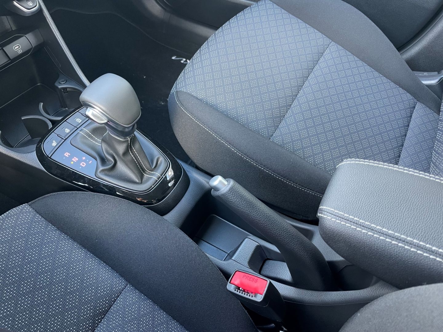 Fahrzeugabbildung Kia Picanto Vision 1.0 DAB Navi Kamera PDC