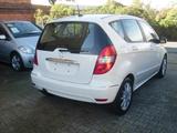 Mercedes-Benz A 180 Elegance Autom / Lamellen / Navigation - gebrauchte Mercedes-Benz A-Klasse aus dem Jahr 2010