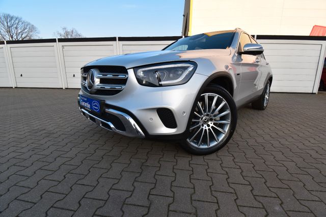 Mercedes-Benz GLC 300e 4M Multibeam HUD Pano Airmatic 20 Zoll