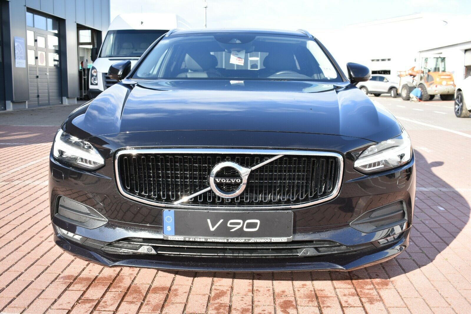 Fahrzeugabbildung Volvo **Mietkauf**V90 D5 Mom.*LED*PPilot*CD*CAM*BLIS