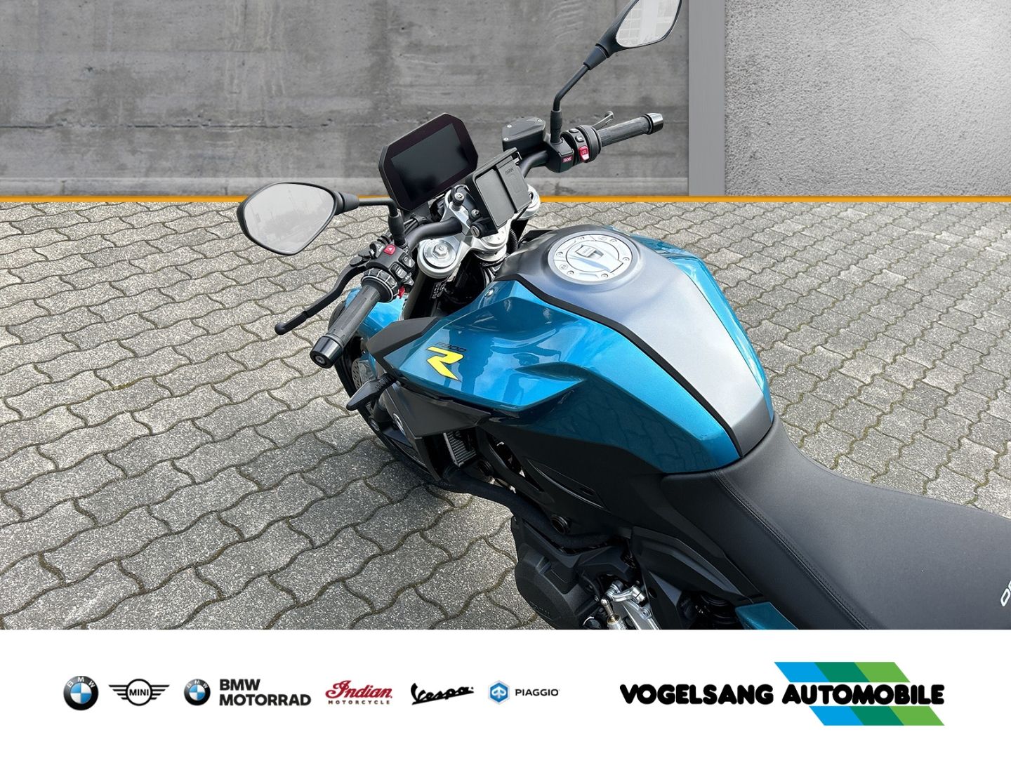 Fahrzeugabbildung BMW F 900 R Dynamik-Paket, Komfort-Paket, ESA, Haupt
