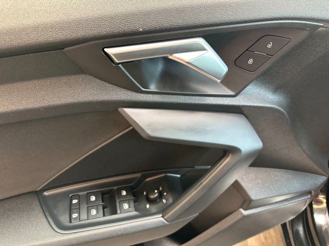 Audi A3 Sportback 35 TDI advanced *Navi*LED*Virtuel*