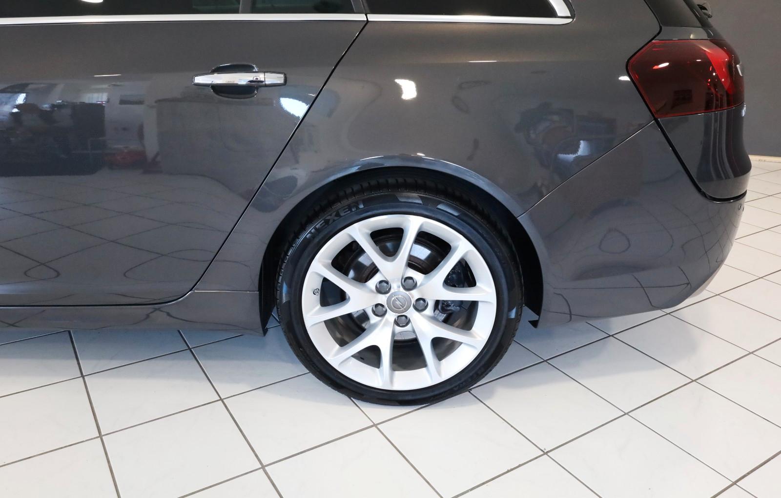 Opel Insignia A Sports Tourer OPC 4x4,Aut,BiXen,Navi,