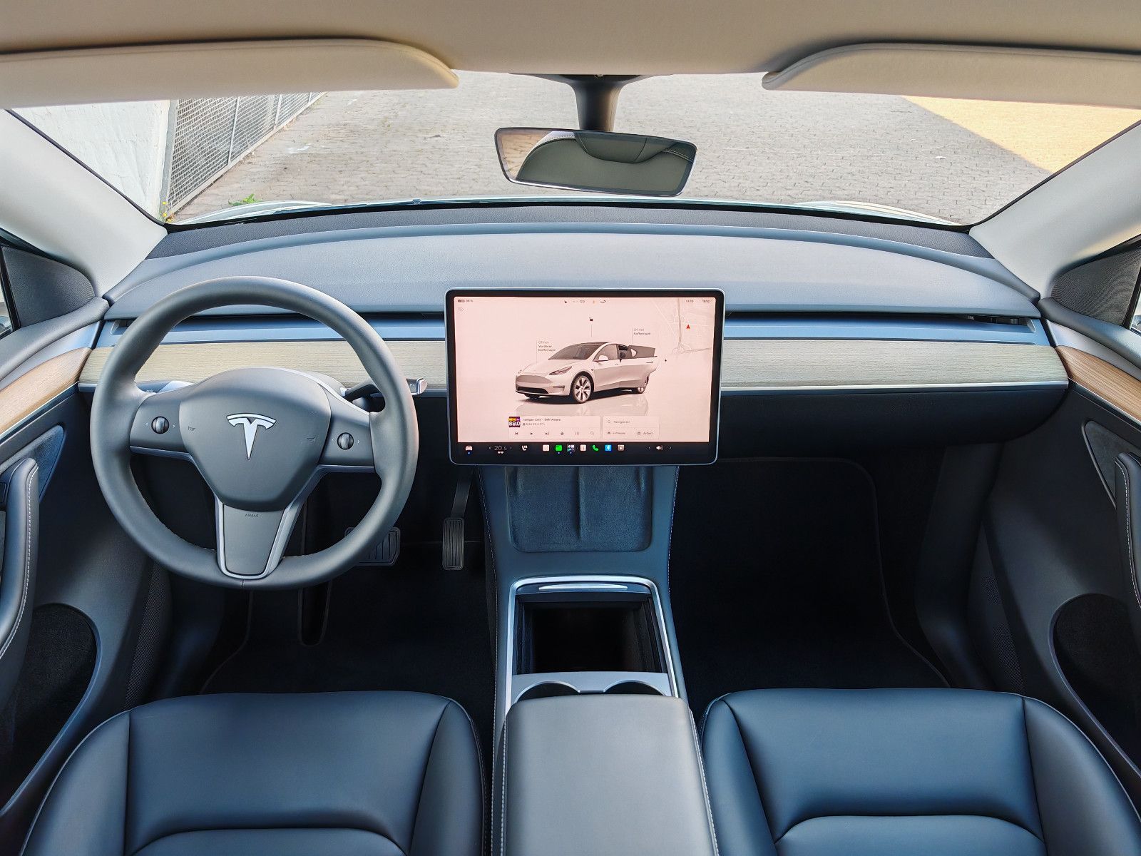 Tesla Model Y SR RWD | AHK | SoH 95% imagem 3