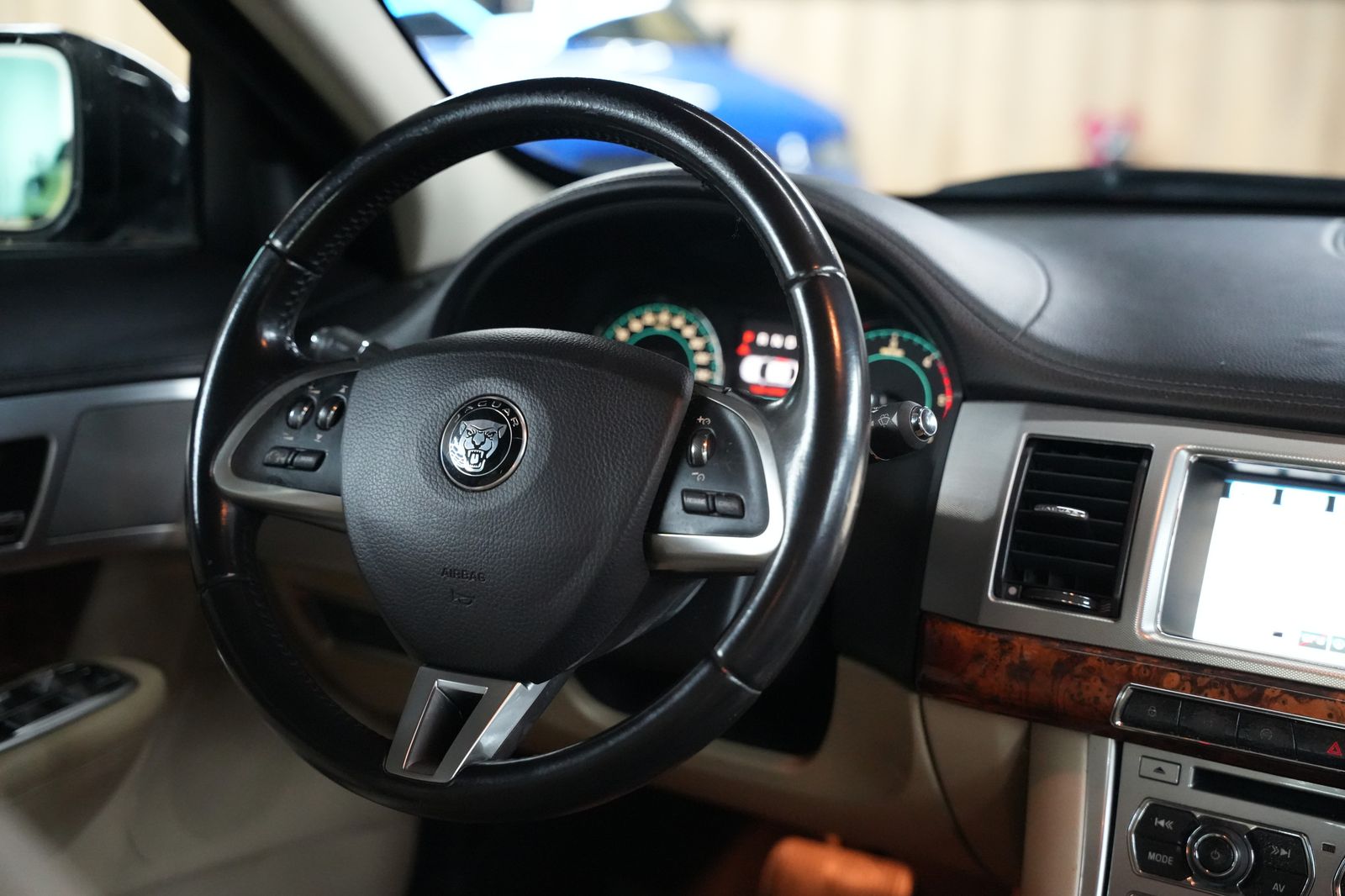 Fahrzeugabbildung Jaguar XF 2.2 Diesel *Automatik*Kamera*Leder*Navi
