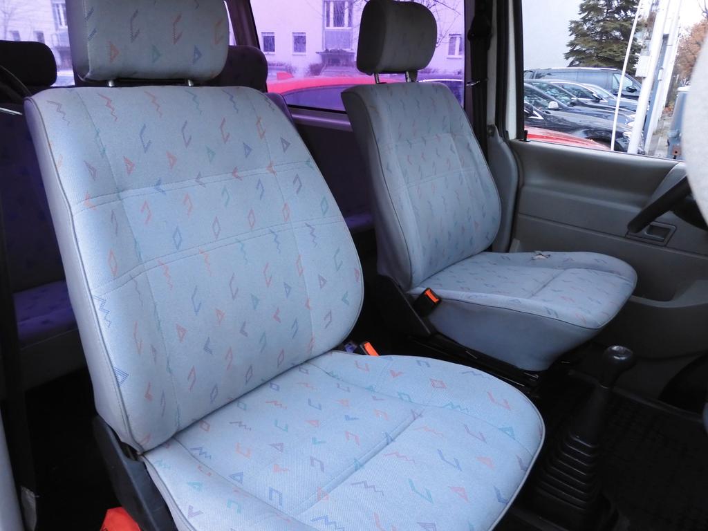 Volkswagen T4 Caravelle