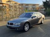 BMW 750i  SOFTCLOSE -GASANLAGE - - BMW 750 aus 2005: 750i