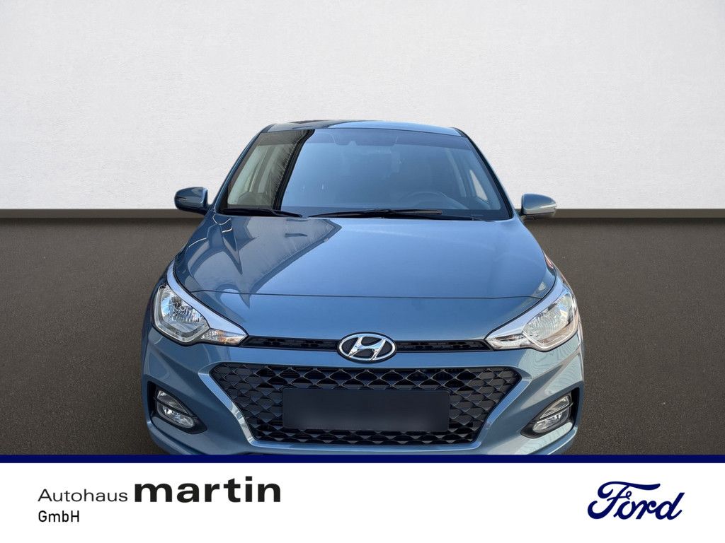 Fahrzeugabbildung Hyundai i20 1.0 Trend NAVI USB FSE KLIMA PDC SITZHEIZUNG