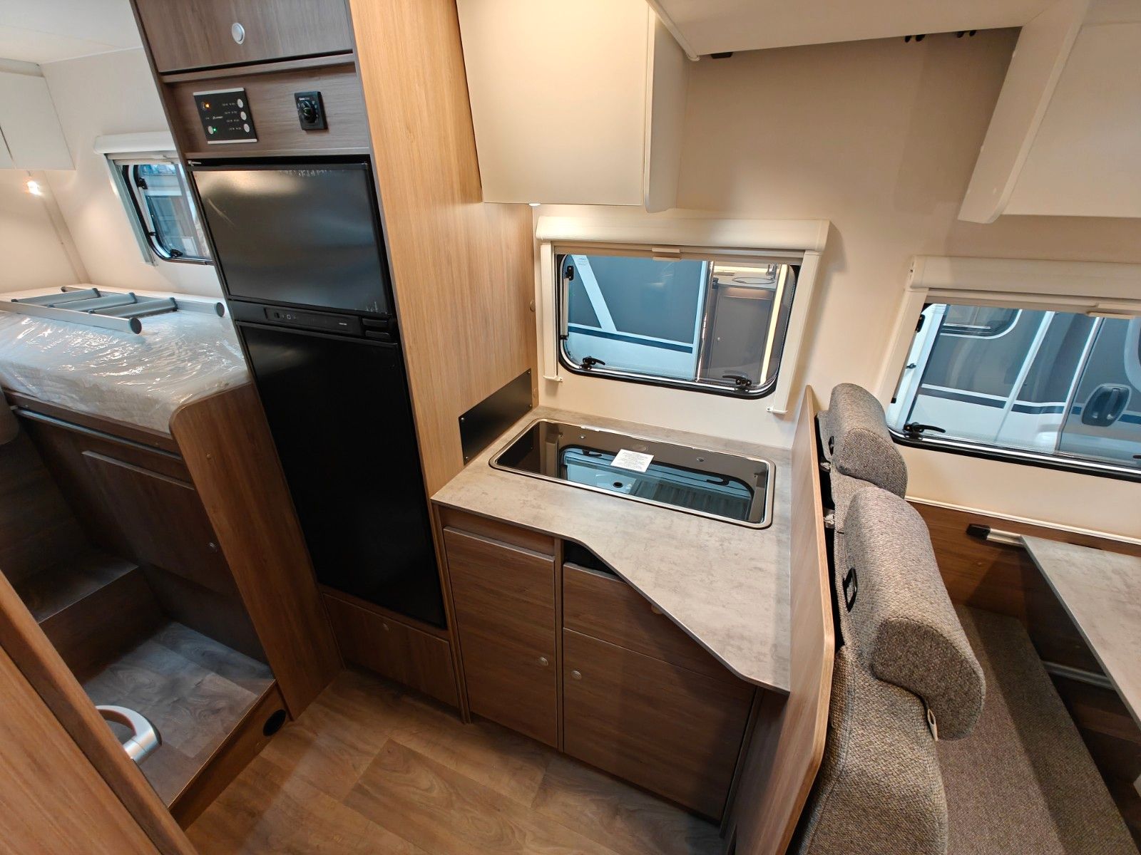 Fahrzeugabbildung Carado T-338 S  HERBST-DEAL SIE SPAREN 15.326 € !