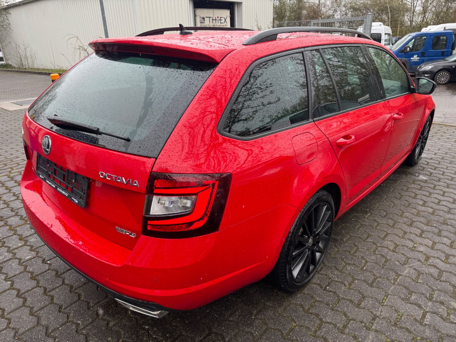 Fahrzeugabbildung SKODA Octavia Combi RS 4x4 LED+Navi+ACC+Standheizung