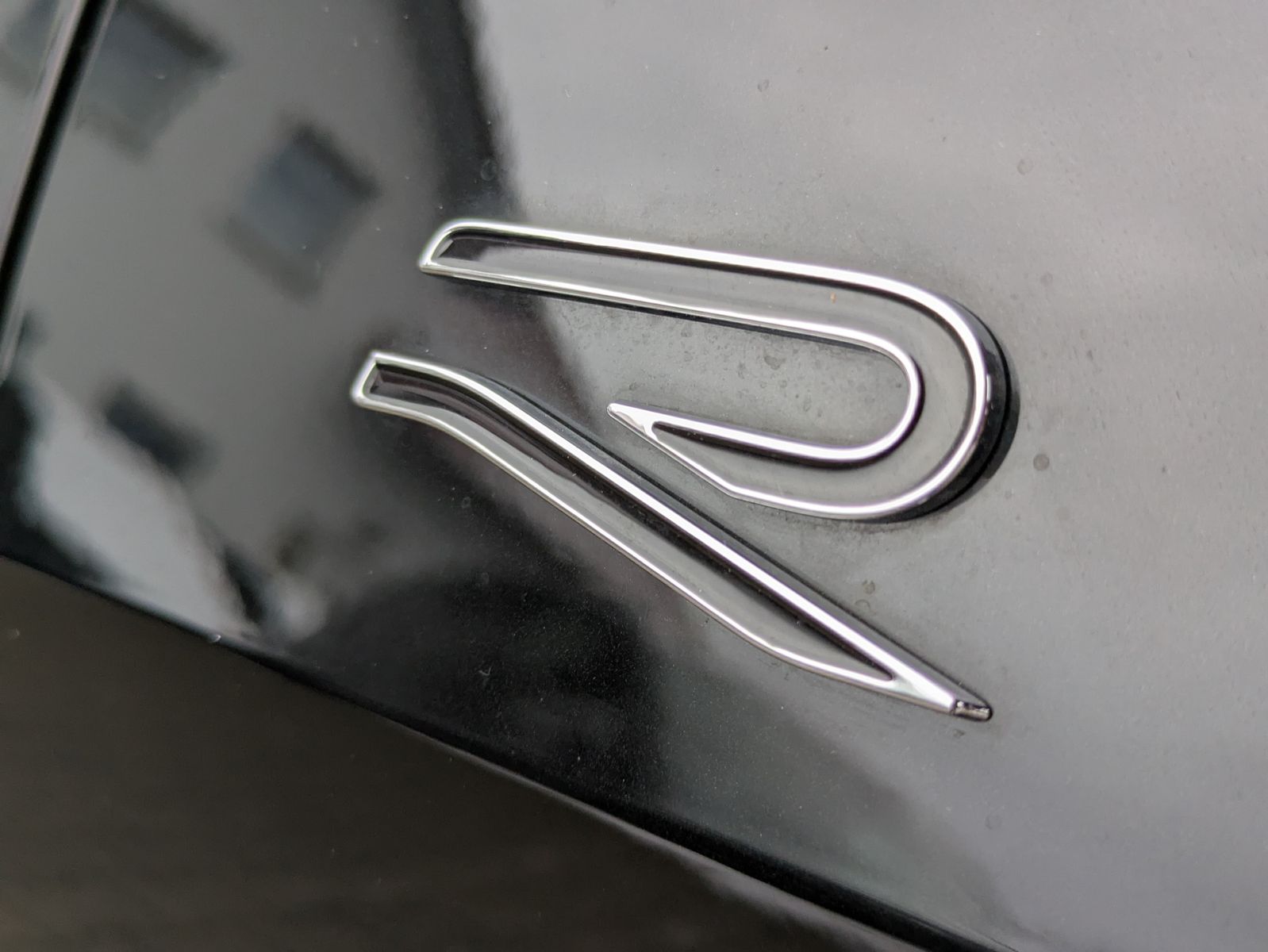 Fahrzeugabbildung Volkswagen Tayron 2.0 TDI 4M R-Line 7Si*MATRIX*AHK*PANO*HUD