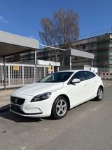 Volvo V40 Kinetic/GARANTIE/KAMERA/XENON - Volvo V40: Kinetic