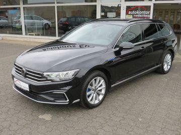 Fahrzeugabbildung Volkswagen Passat Variant GTE FACELIFT DSG LED NAVI/APP 1.H