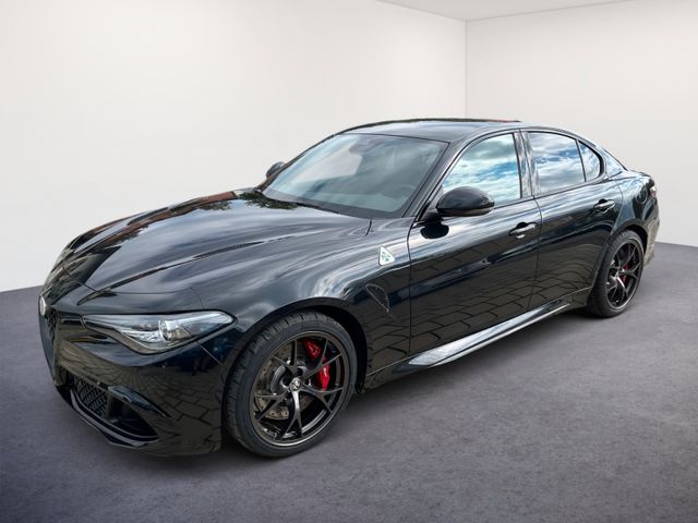 Alfa Romeo Giulia Quadrifoglio V6 Aut./19Z/ACC/SHZ/3D-NAV/