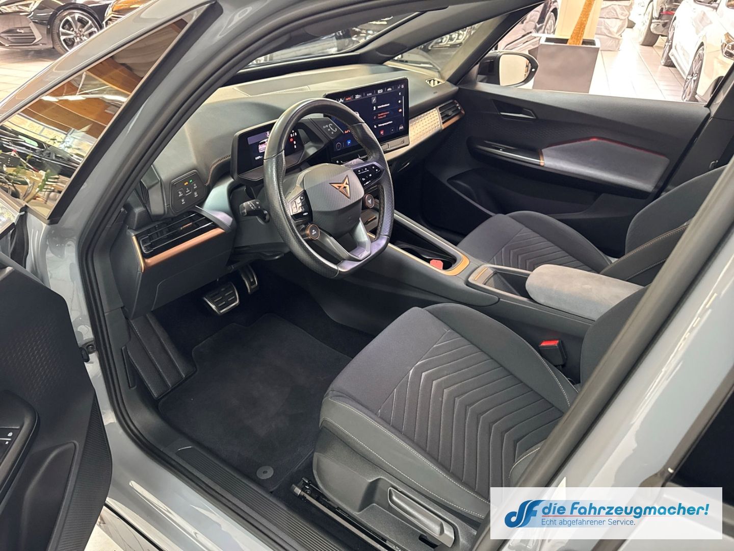 Fahrzeugabbildung CUPRA Born 170 kW Navi Digitales Cockpit 360 Kamera LE